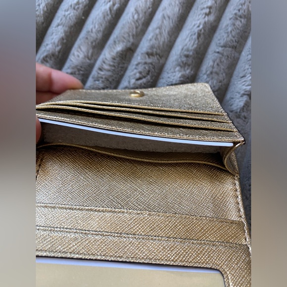 NWT Michael Kors gold wallet - Picture 7 of 12